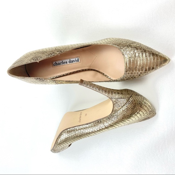 NEW Charles David Vibe Pointed Toe Pump In Truffle Gold Snake Print Size 7 - Picture 6 of 9